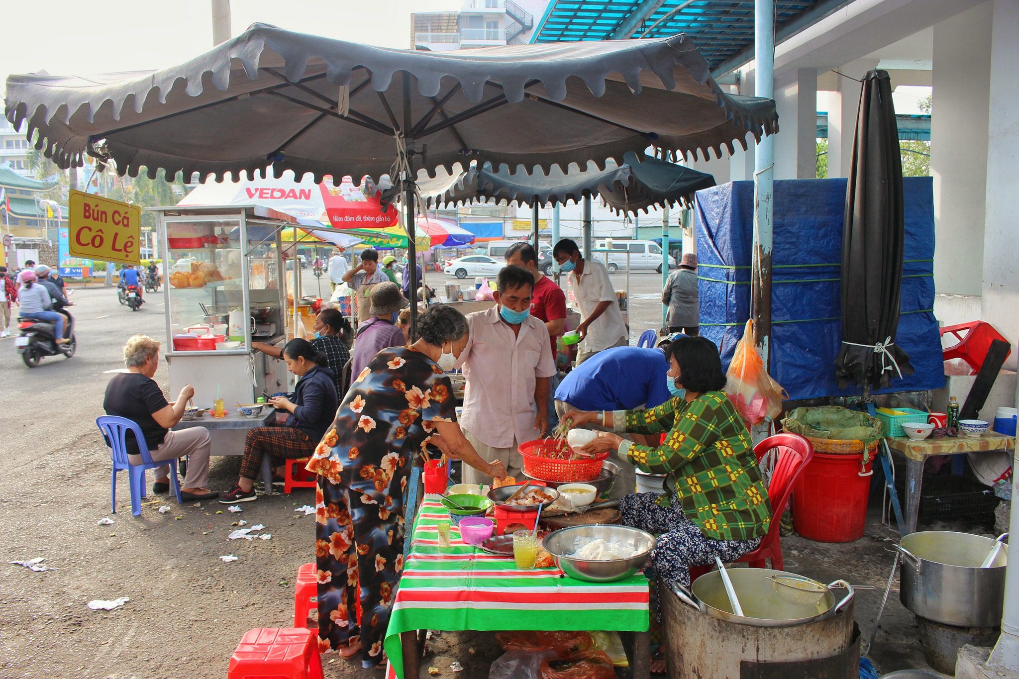 No name for fame at this Chau Doc fish noodle stall