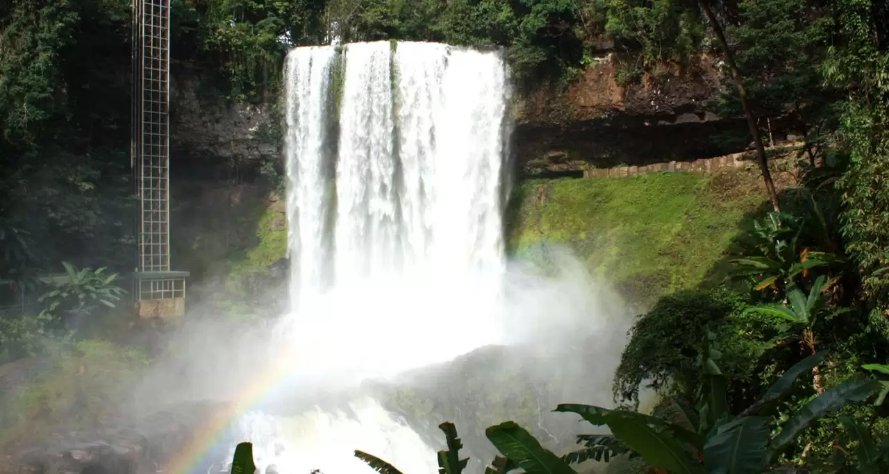 Dambri waterfall