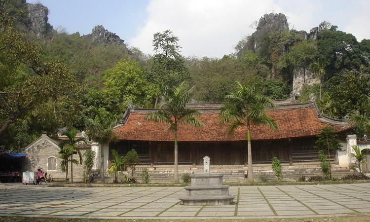 Hanoi Vespa Adventure Tour