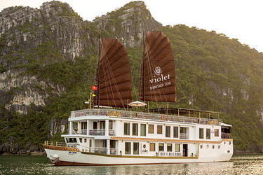 Indochina Treks Travel - A local Tour Operator for Indochina - Official site