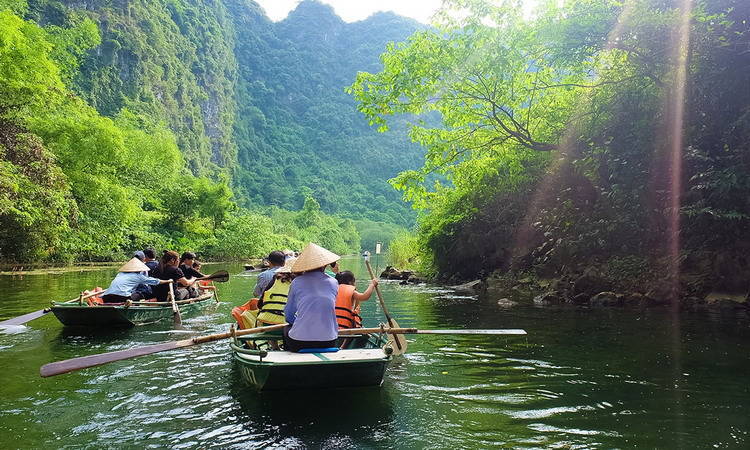 7 days Discovery in Vietnam