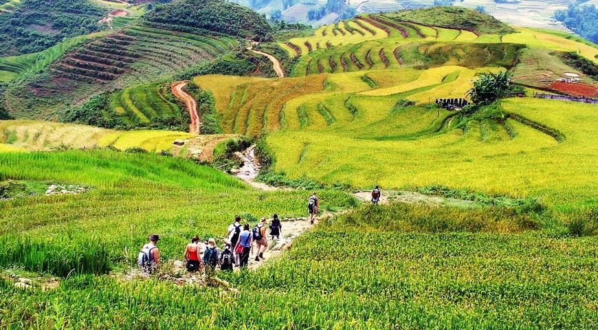 Trekking activity in Sapa