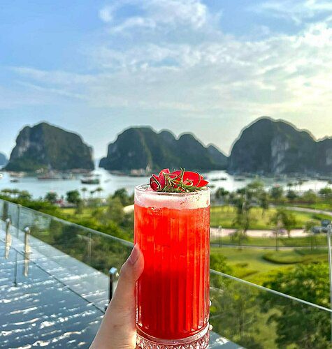 6 cafés offering breathtaking views of Ha Long Bay