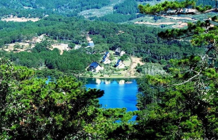 Panoramic view of Tuyen Lam lake in Dalat