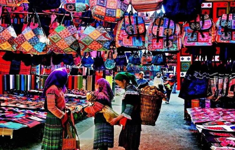 Bac Ha Market