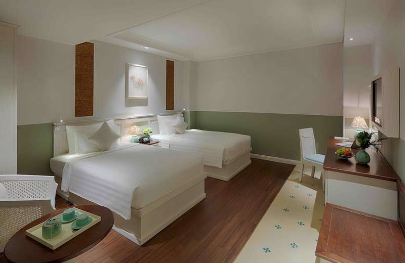 Au Lac Charner Hotel