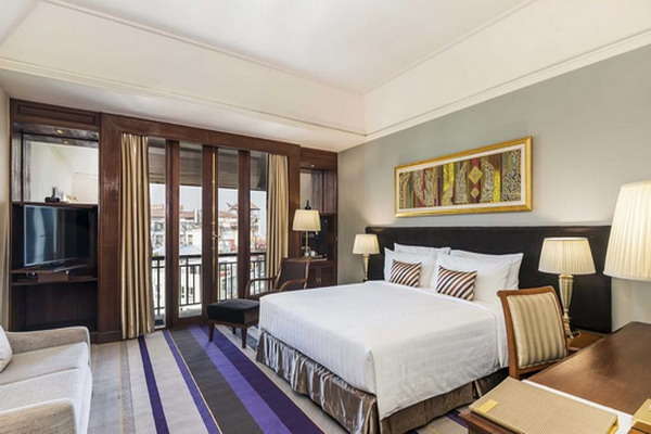 Chatrium Hotel Royal Lake Yangon Chatrium Hotel Royal Lake Yangon