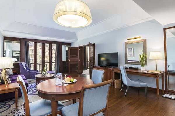 Chatrium Hotel Royal Lake Yangon Chatrium Hotel Royal Lake Yangon