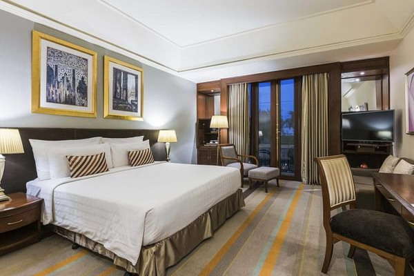 Chatrium Hotel Royal Lake Yangon Chatrium Hotel Royal Lake Yangon