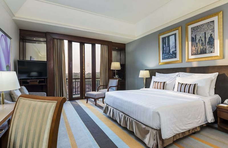 Chatrium Hotel Royal Lake Yangon