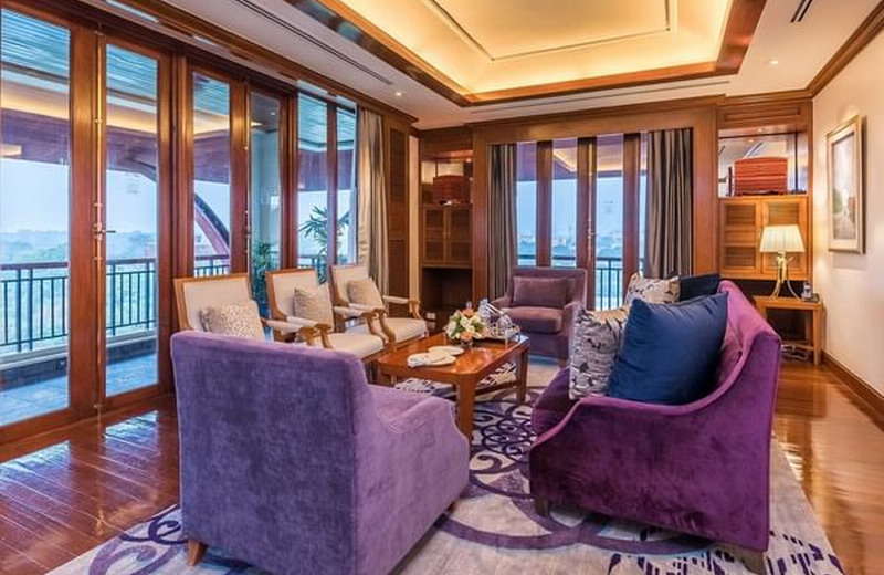 Chatrium Hotel Royal Lake Yangon