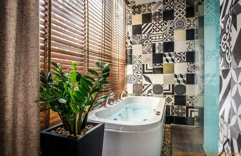 Silverland Sakyo Hotel & Spa